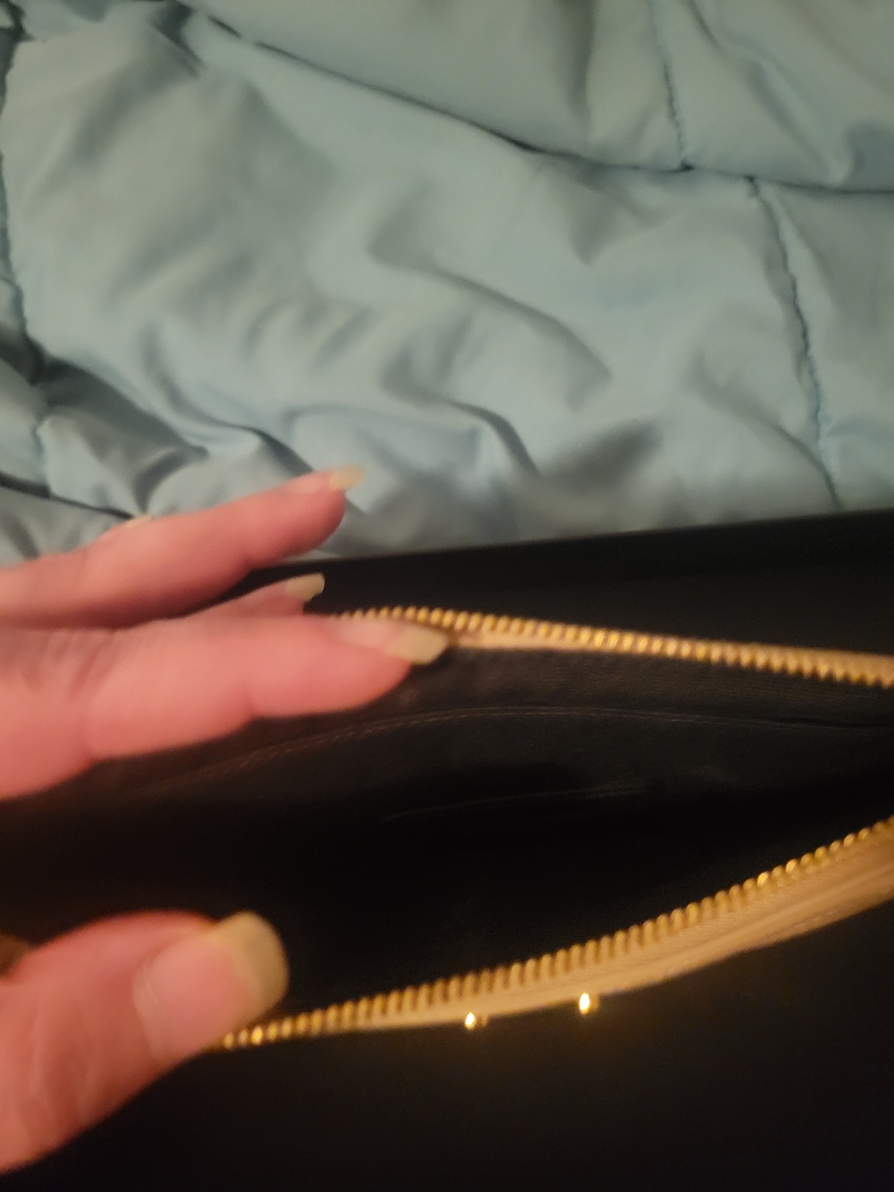 Saint Laurent Beige Quilted Leather Zip Pouch with Gold YSL Logo - Picture 2 of 4